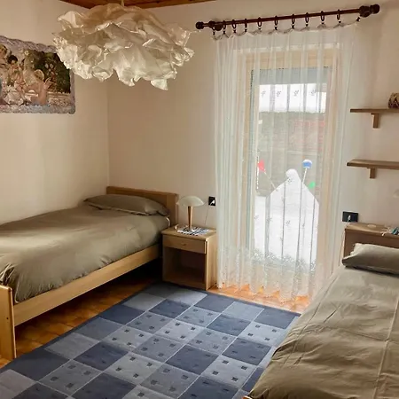 Dell'azzurro Isolaccia